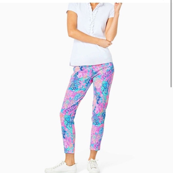 NWT $138 LILLY PULITZER Luxletic 28" Corso Pants Size 12 Splendor in Sand - Picture 1 of 2